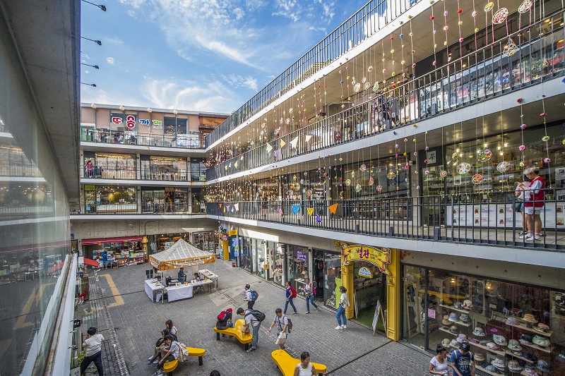 Insadong- Ssamziegil Market