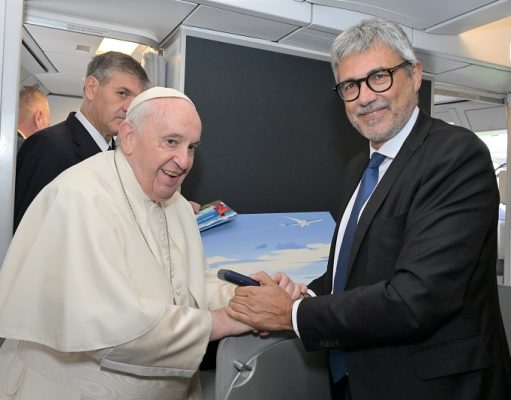 Pope Francis with Ita flight to visit Bahrain . In the pic: Pope Francis with the CEO of Ita Fabio Maria Lazzerini