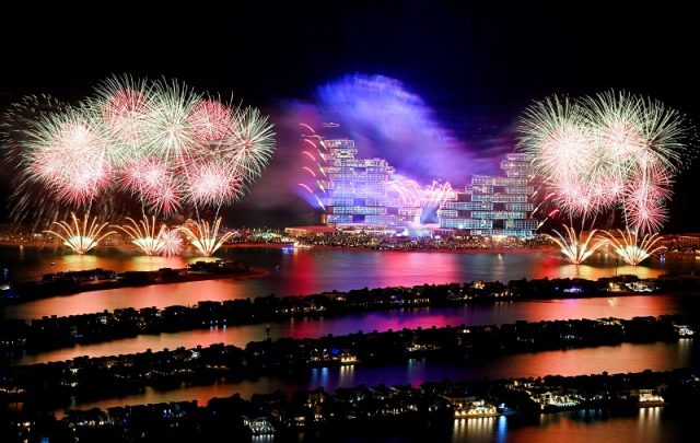 Atlantis The Royal Grand Reveal Weekend 2023 - Fireworks
