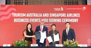 Tourism Australia and Singapore Airlines sign MoU to boost business events to Australia