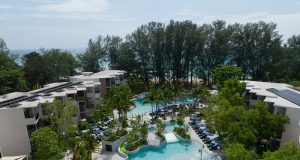 Le Méridien Phuket Mai Khao Beach Resort Main Pool