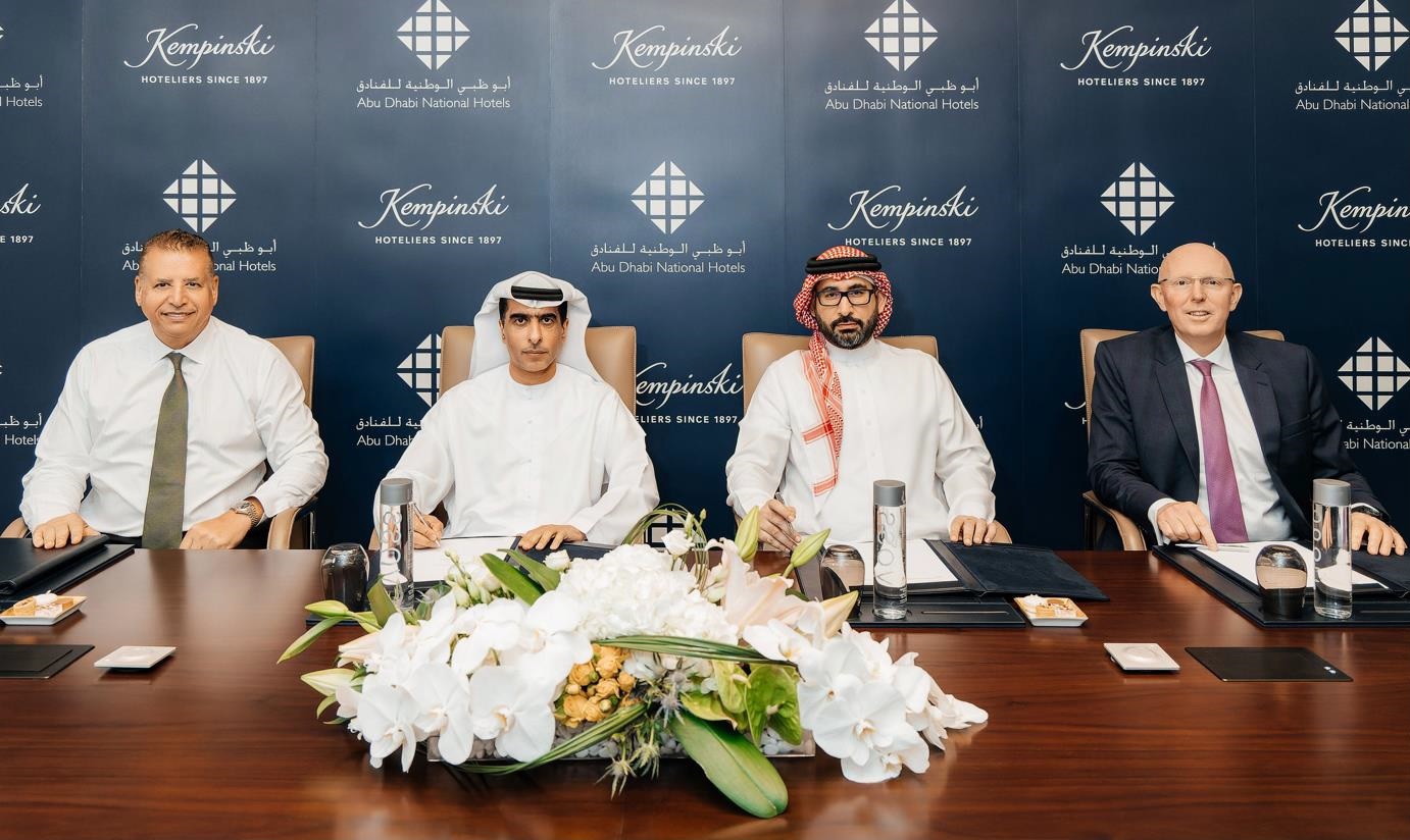 L-R: Khalid Anib, Chief Executive Officer, ADNH; Sheikh Ahmed Mohammed Sultan Suroor Aldhahiri, Vice Chairman and Managing Director, ADNH; HE Aymen bin Tawfeeq Almoayed, Chairman of the Supervisory Board, Kempinski AG; René Nijhof, Chairman of the Board of Directors, Kempinski S.A.