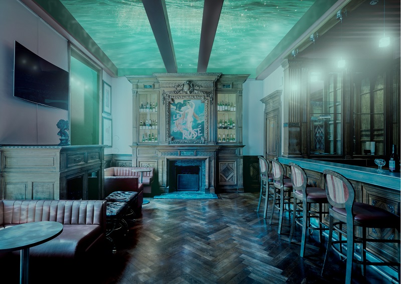 Underwater Château Lounge