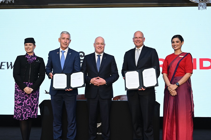Air NZ cabin crew, Air NZ CEO Greg Foran, NZ Prime Minister Christopher Luxon, Air India CEO Campbell Wilson, Air India cabin crew