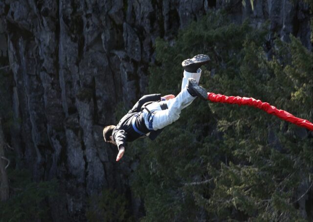 Bungee Jumping
