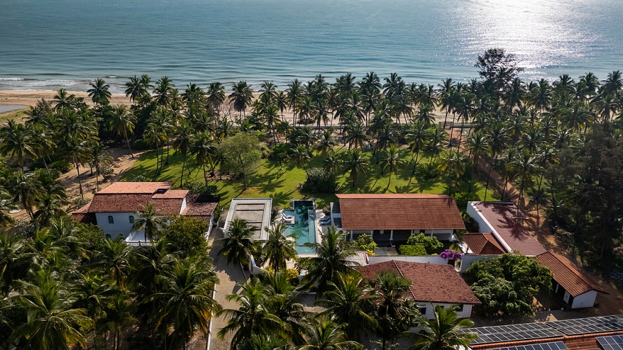 Teardrop Hotels Kalkudah Beach House (2)